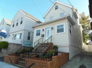 14 E 47th St, Bayonne, NJ 07002