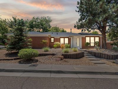 9616 Academy Hills Dr NE, Albuquerque, NM, 87111