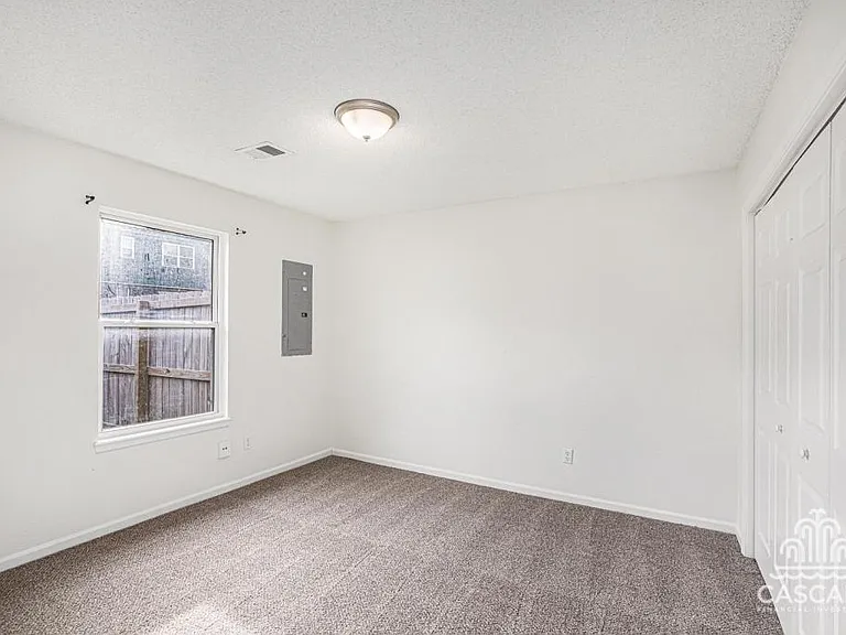 639 N Queen Ridge Ct — Photo 6