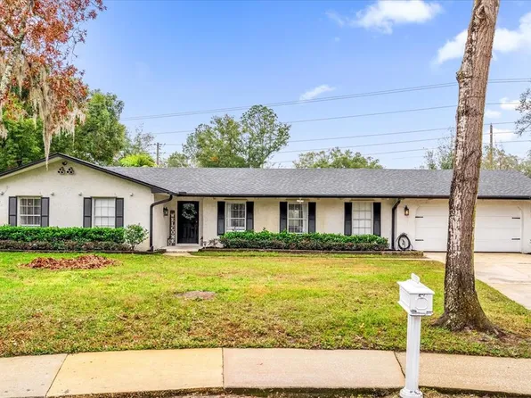 221 Royal Oaks Cir, Longwood, FL 32779