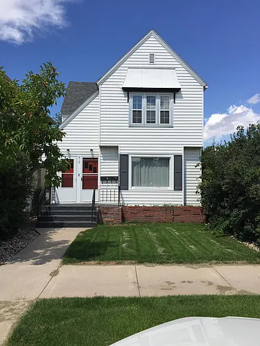 912 Quincy St Photo 1
