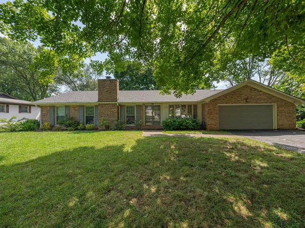 228 Scott Ln, Bowling Green, KY 42103