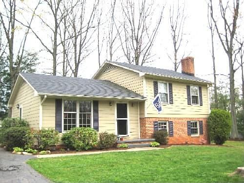 1st image of 122 Forest Park Dr