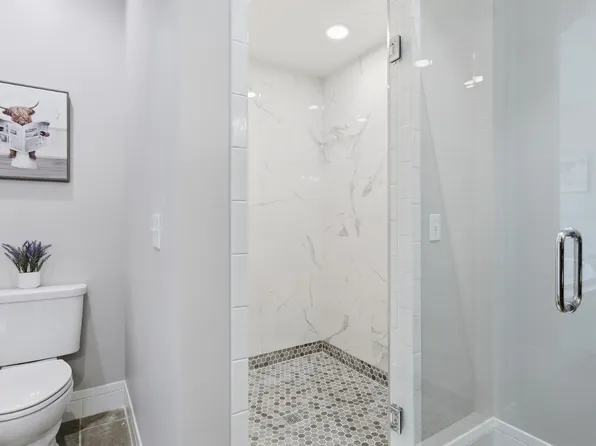102 Highpoint Blvd, Tullahoma, TN 37388