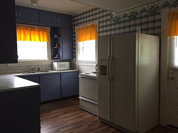 3rd image of 367 Gallia St