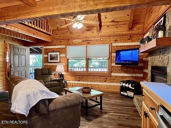 5th image of 432 Hideaway Ridge Cir