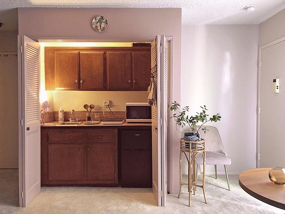 5th image of 1309 S Bundy Dr APT 1