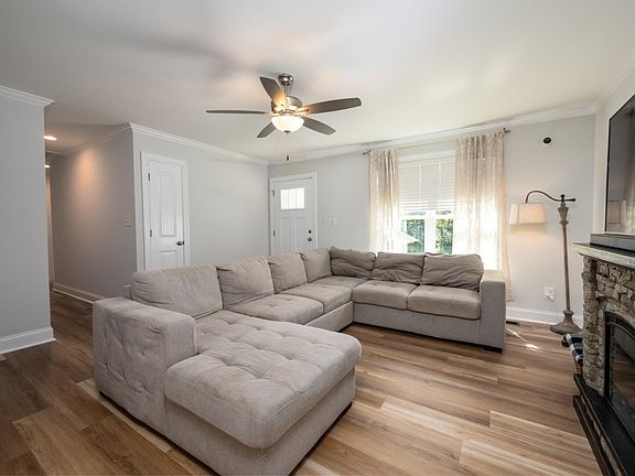 4th image of 65 Hillside Village Dr