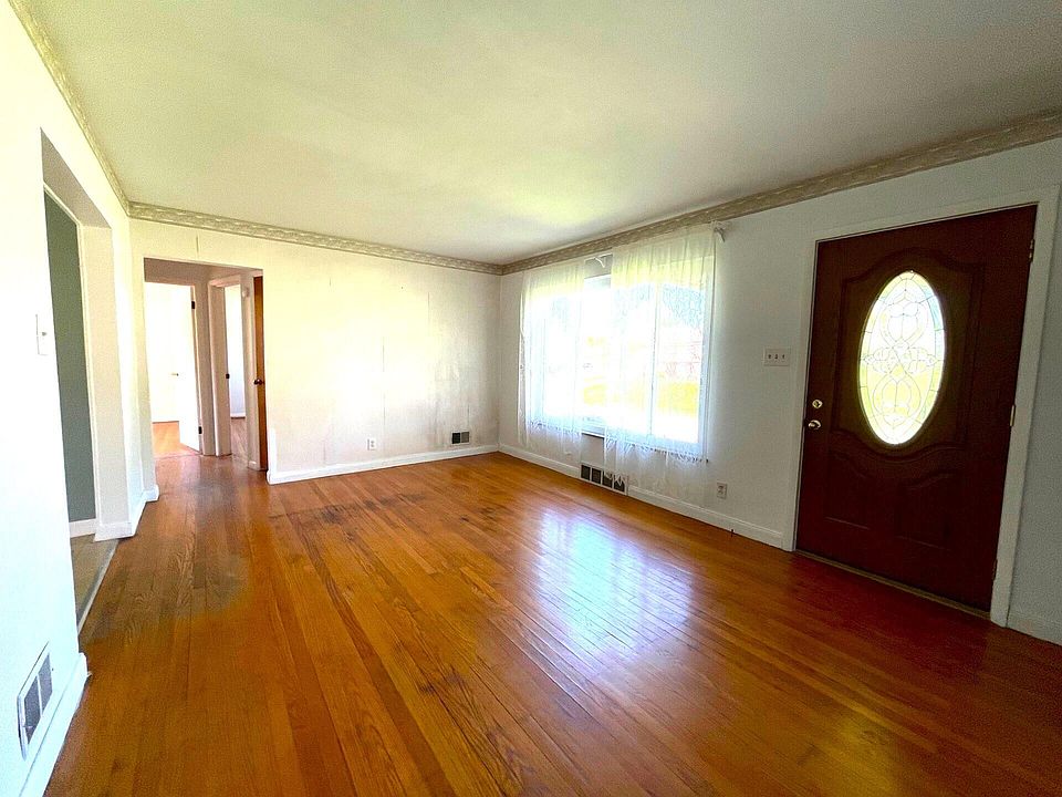 2231 Amsterdam Rd, Villa Hills, KY 41017 Zillow
