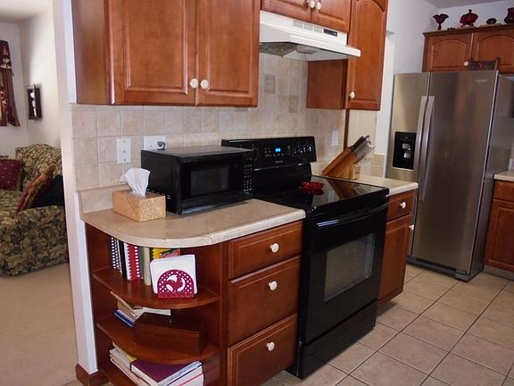 3rd image of 5 Marick Park Dr