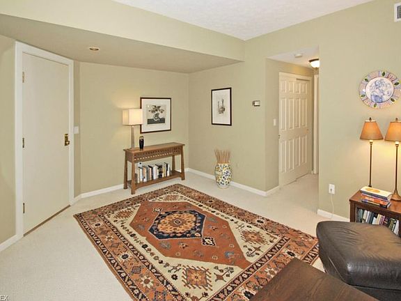 4th image of 19000 Lake Rd APT 506