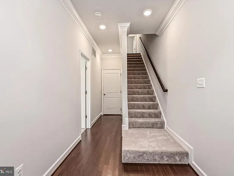 4404 Fair Lakes Ct — Photo 10