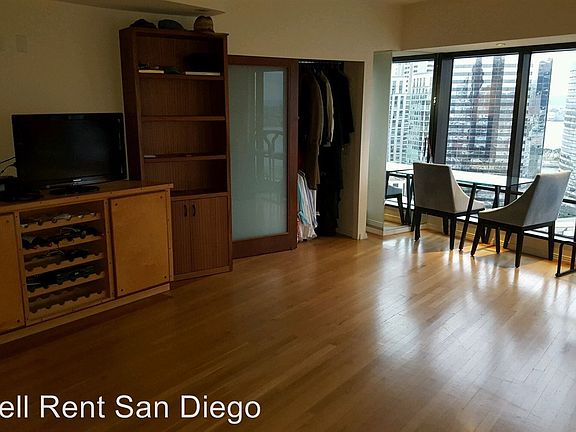 4th image of 200 Harbor Dr Unit 2203