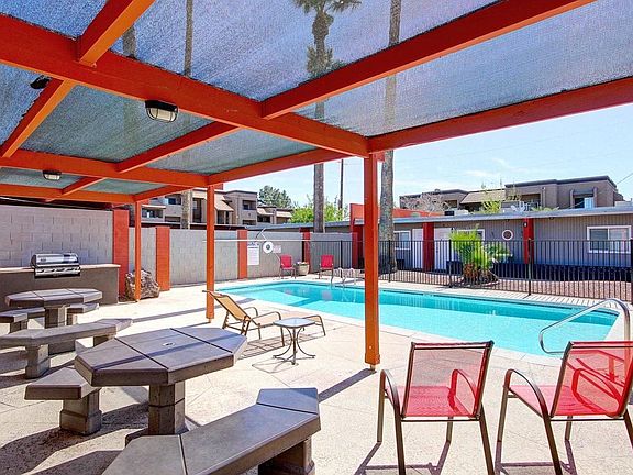2nd image of 1717 W Missouri Ave APT 2