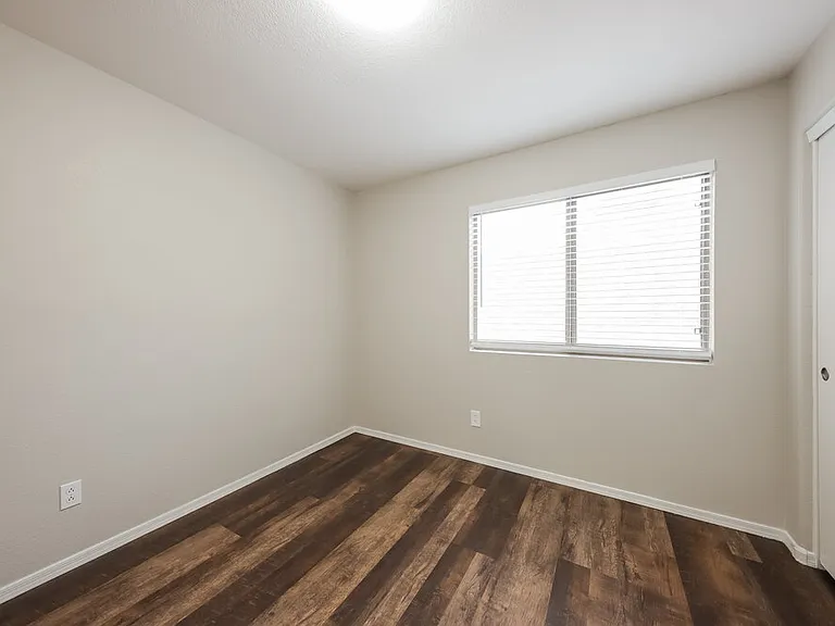 8560 W Eva St — Photo 13