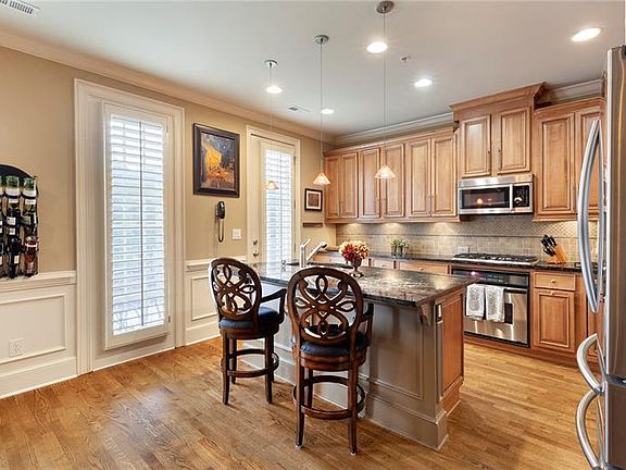 2nd image of 2264 Edgartown Ln SE