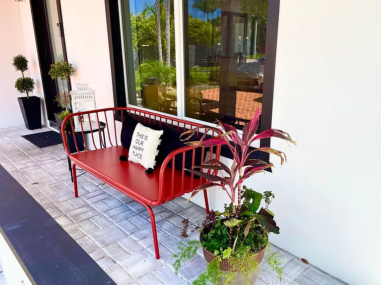 1008 Moffett St — Photo 21