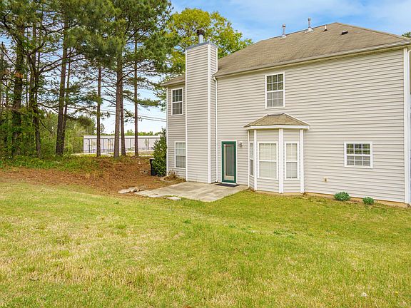 3rd image of 1115 Golden Crest Dr