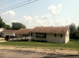 419 S Ward St, Stockton, IL 61085