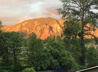 38200 SE 92nd St, Snoqualmie, WA 98065