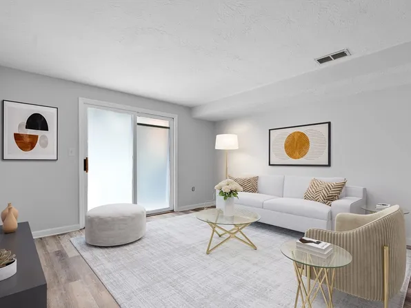 348 Neponset St APT H, Canton, MA 02021