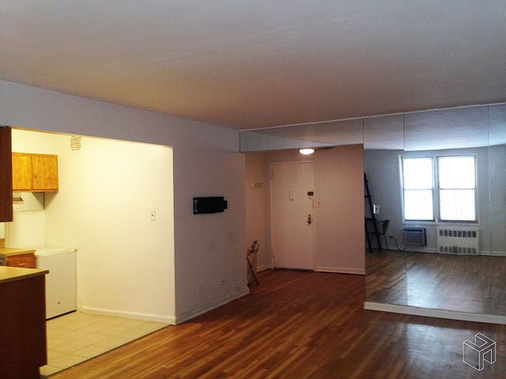 1st image of 101 W 23rd St APT 3C