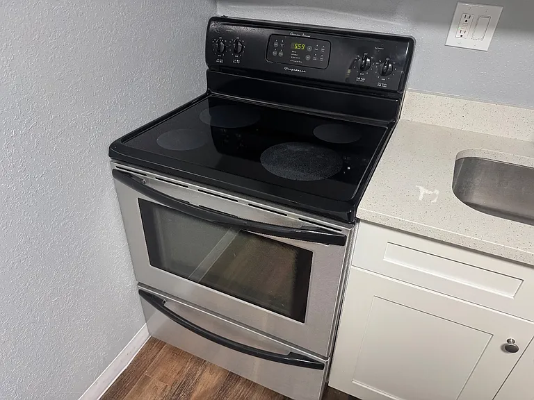 Unit Photo