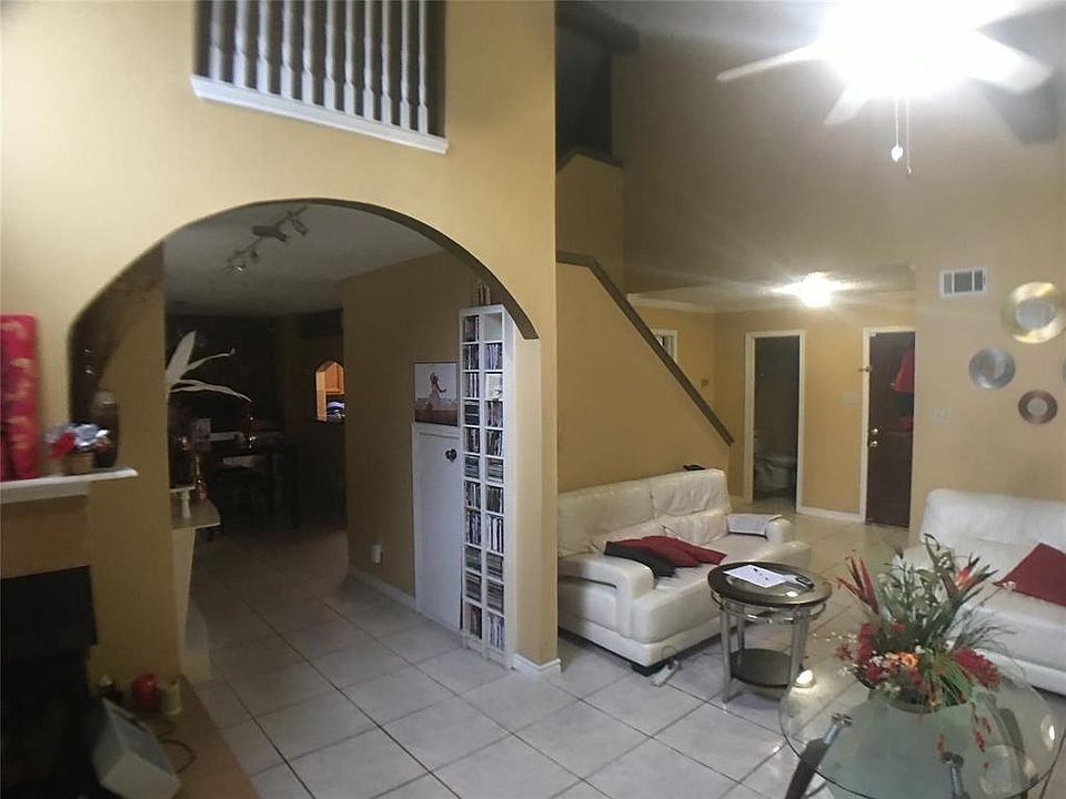 1st image of 9310 Spindlewood Dr