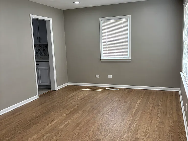 2315 Elim Ave — Photo 9