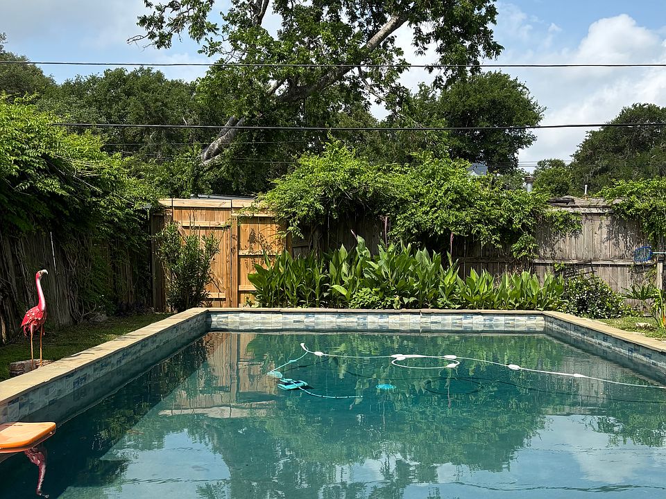 1st image of 8006 Glen Valley Dr