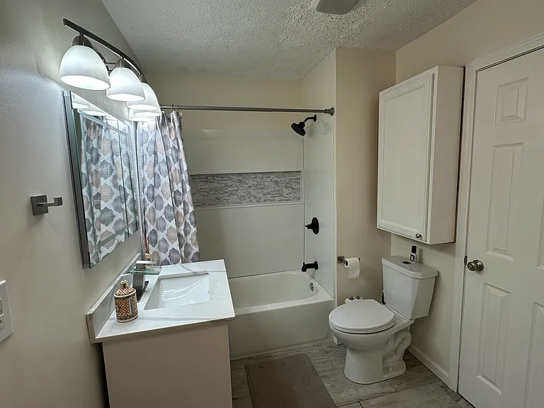 10663 N Park Ave — Photo 10