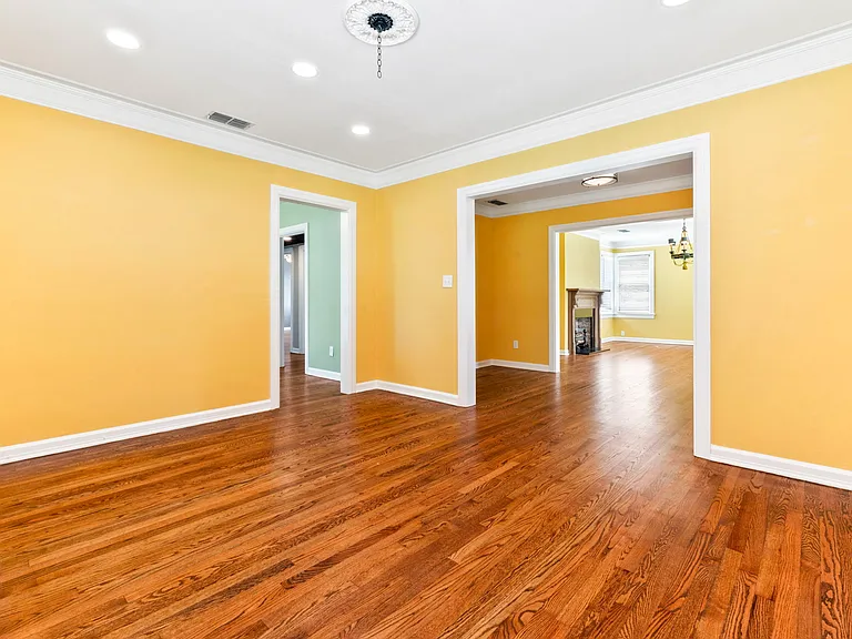 1326 Pinetree Rd — Photo 12