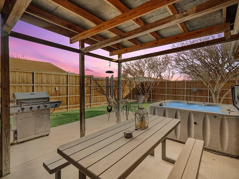 2914 Flagstone Dr — Photo 34