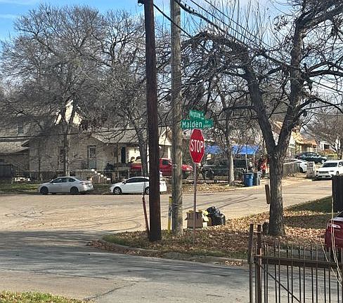 Exterior Neighborhood (street photo)