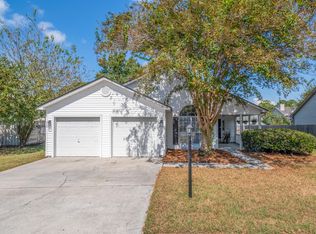 1323 Cadence Dr, Mount Pleasant, SC 29466