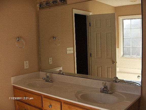 5th image of 2504 Muscogee Dr