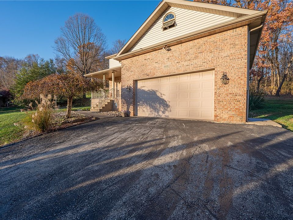 933 Jamell Dr, Greensburg, PA 15601 | Zillow