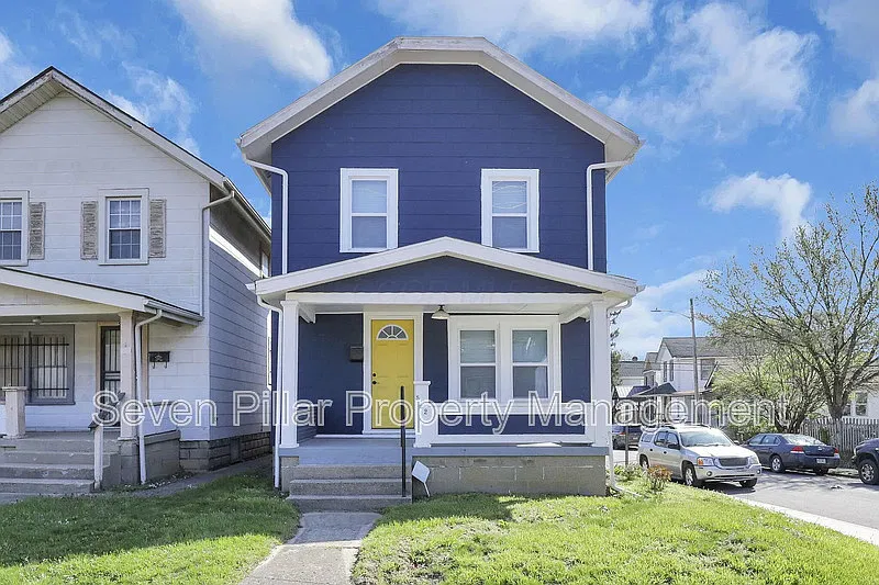 2 bed, 1.0 bath, 1022 sqft, $1,250 — Photo 2
