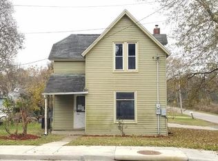 522 W 7th St, Dixon, IL 61021