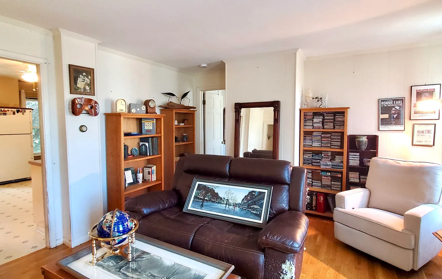 2 bed, 945 sqft, $1,200 — Photo 3