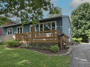 340 Ridge Ave, Crystal Lake, IL 60014