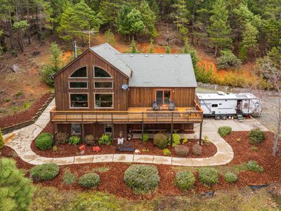 696 Yearly Way, Grants Pass, OR, 97527
