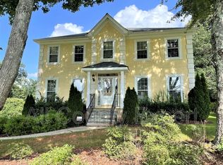 2470 Valentines Ct, Lawrenceville, GA 30043