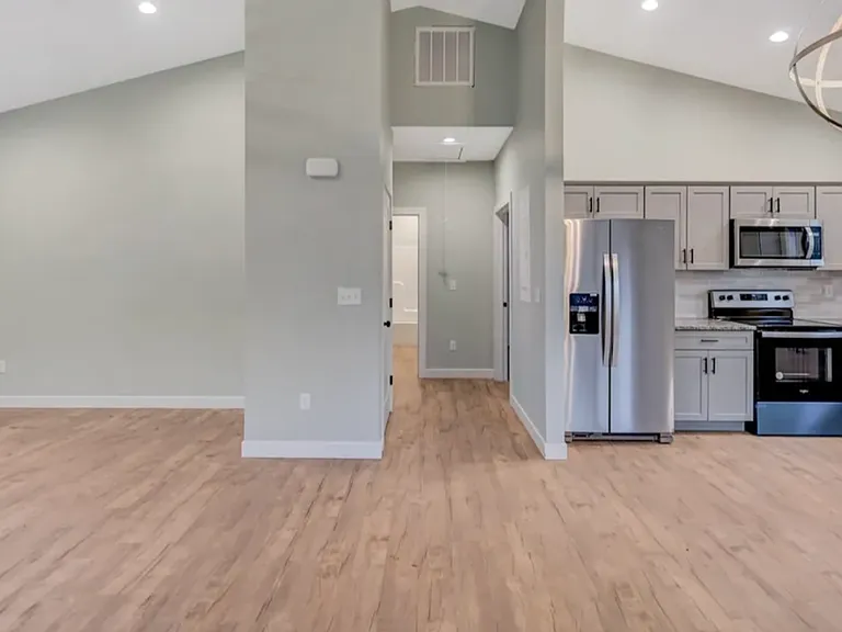 627 Prescott Ave #1 — Photo 3