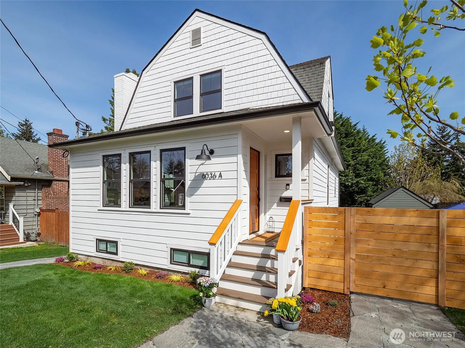 6036 5th Avenue NE photo 1