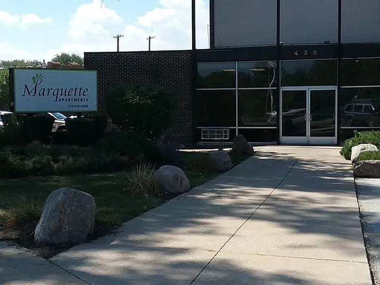 Marquette Apartments — Photo 1