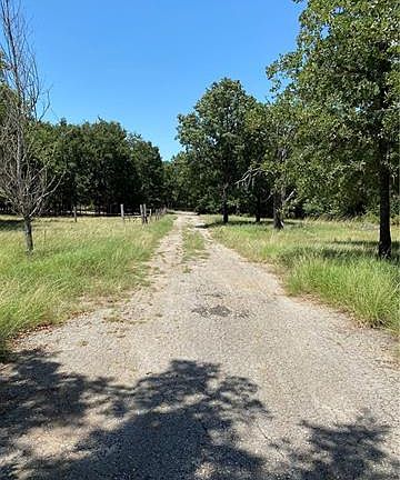 3rd image of 119 Lois Ln