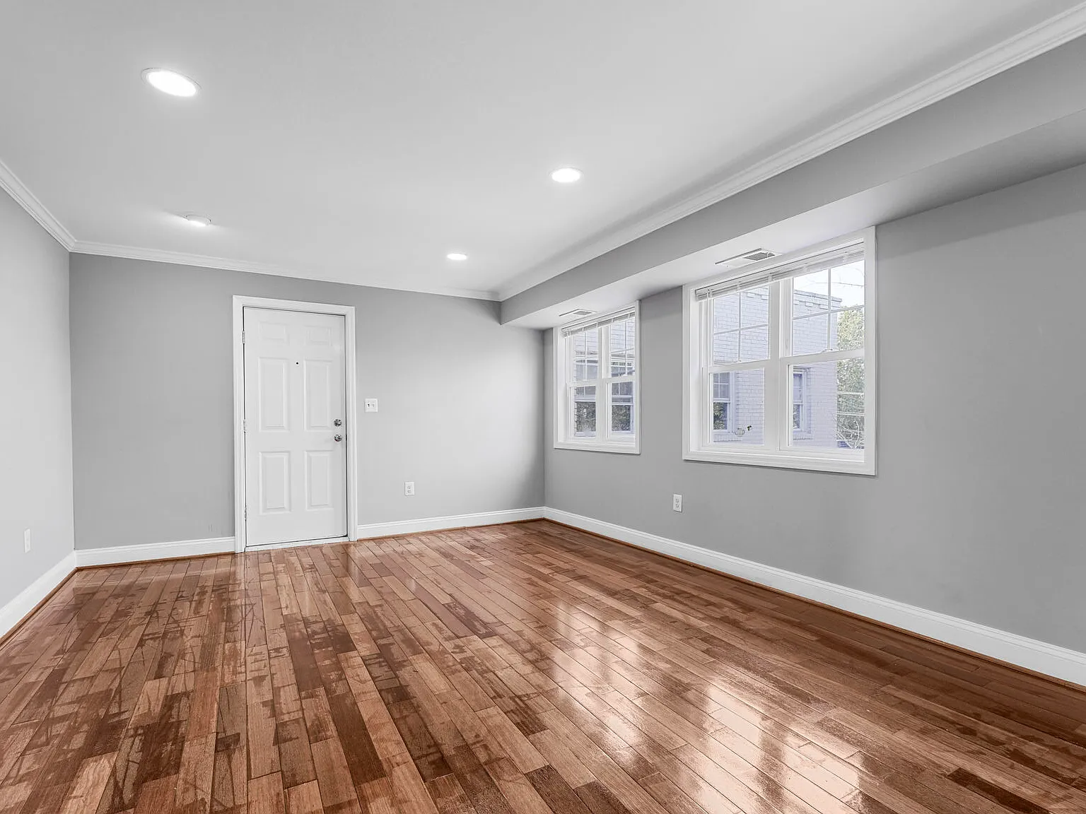 2 bed, 729 sqft, $1,700 — Photo 3