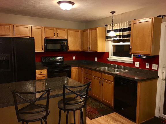 Large contemporary kitchen