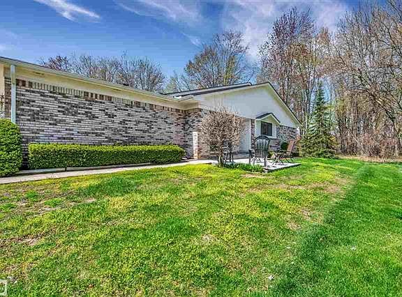 2nd image of 50789 Bower Ct